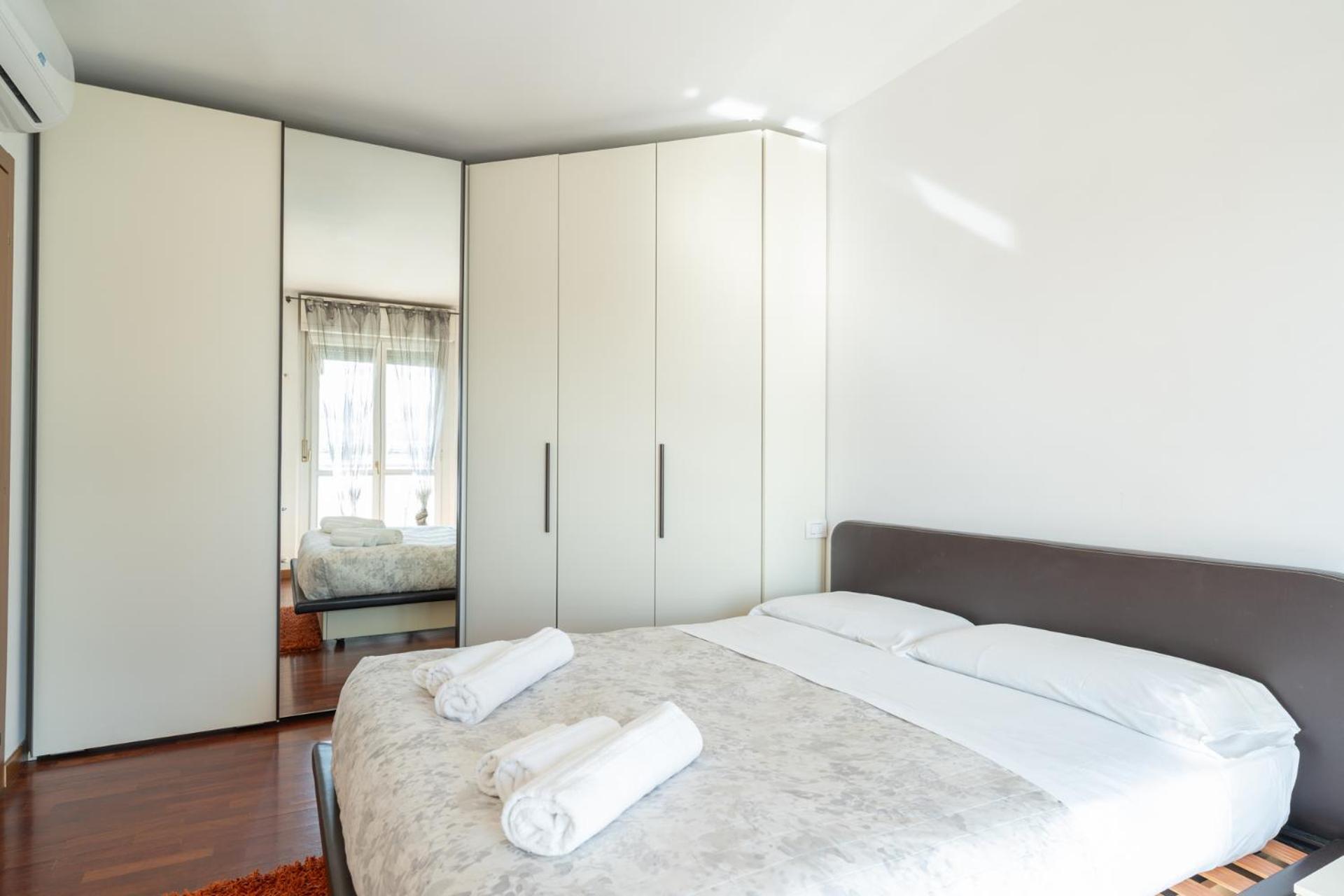 Large well-equipped appartement near Como lake Lecco Exterior foto
